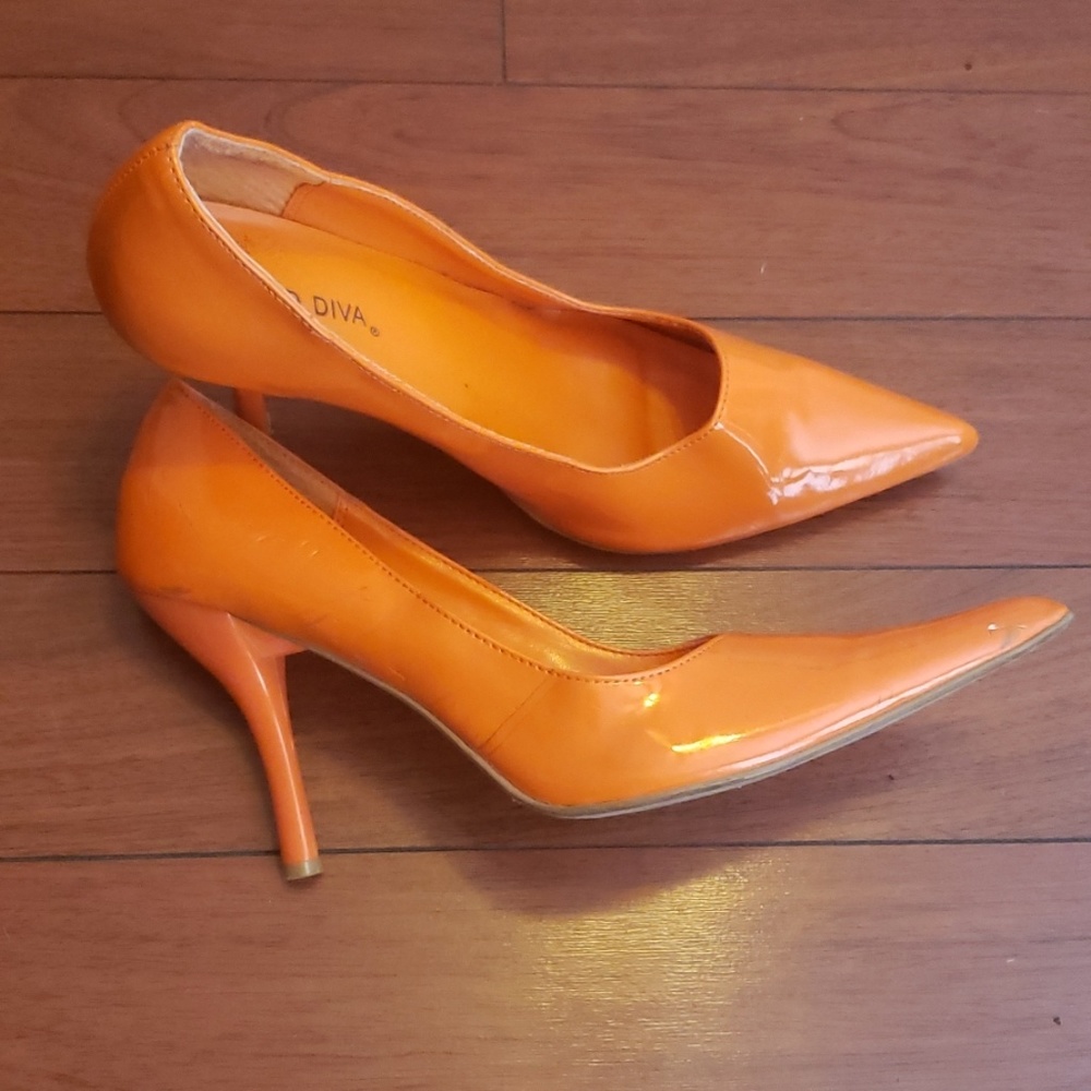Heels/Pumps